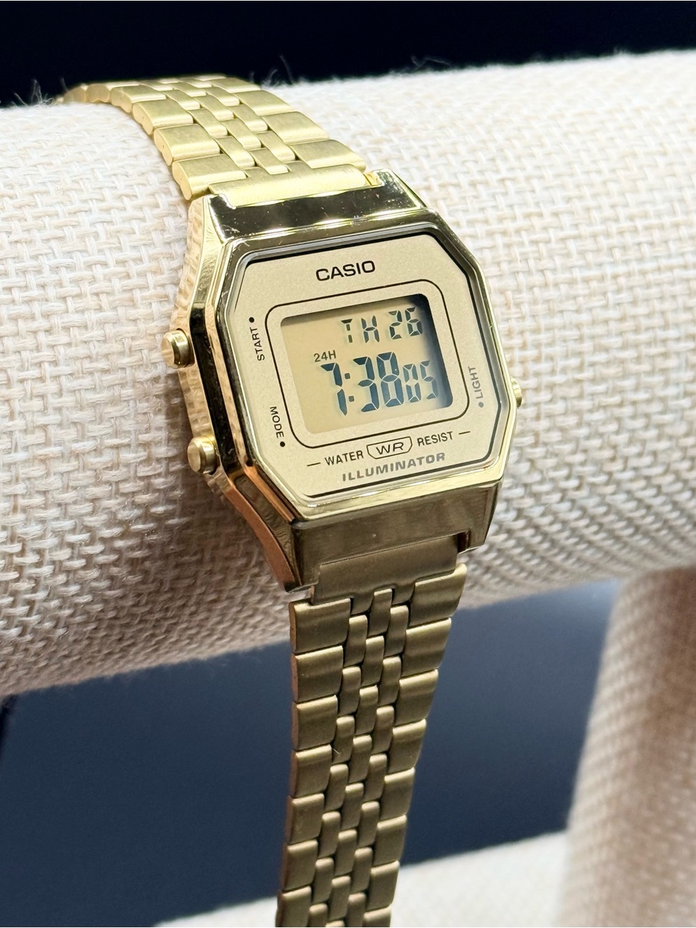 Casio Women's Digital Vintage Gold-Tone Stainless Steel Bracelet Watch 39x39mm L
